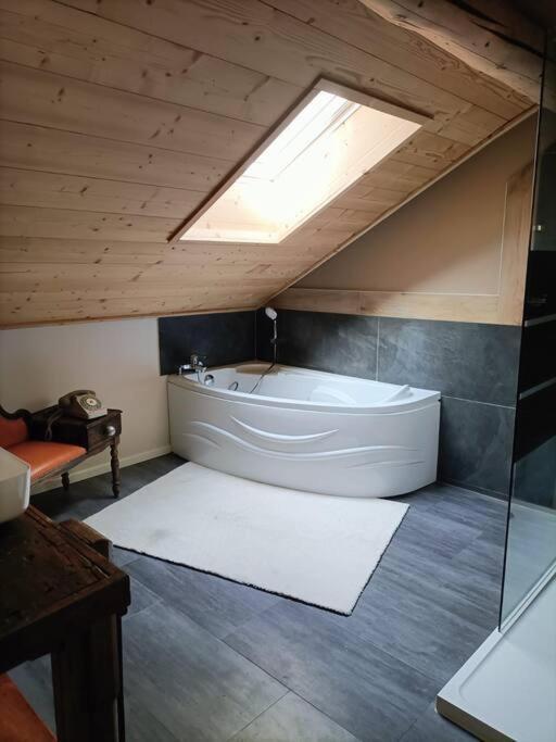 La Basse Aubin Villa Épinal Buitenkant foto